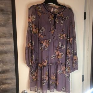 NWOT Lavender Floral Ruffled dress/tunic. Size XXL